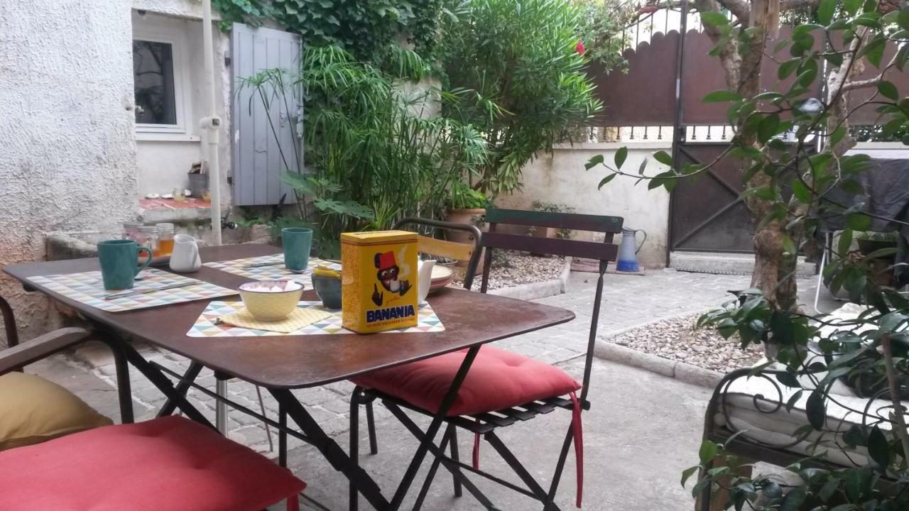 Bed and Breakfast Alheuredusud Violes Экстерьер фото