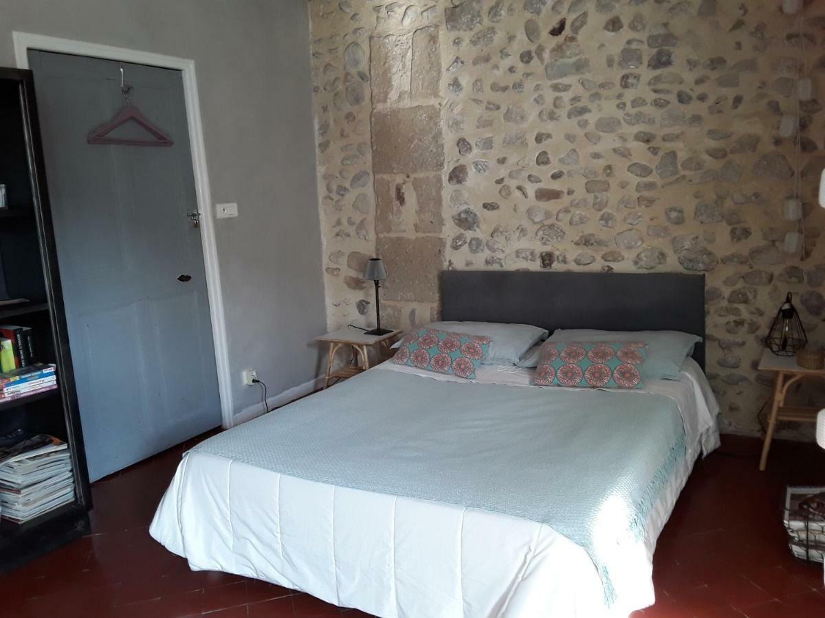 Bed and Breakfast Alheuredusud Violes Экстерьер фото